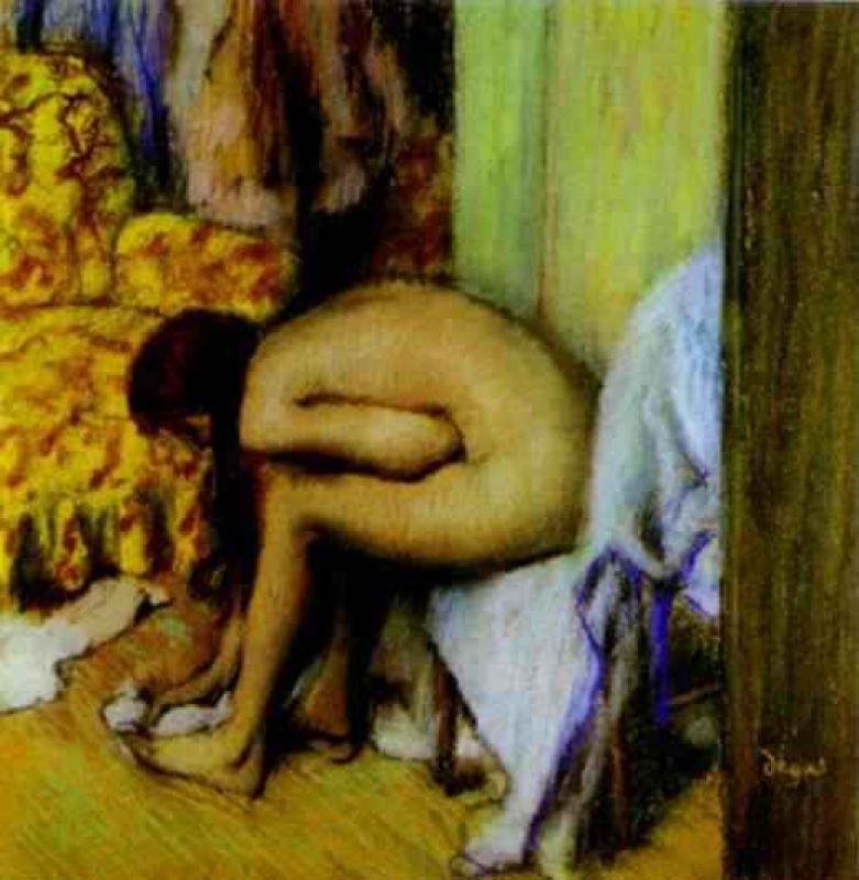 nude wiping her foot.jpg